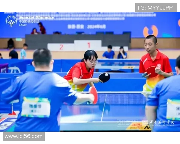 乒乓球与羽毛球赛事中发球规范详解与注意事项解析