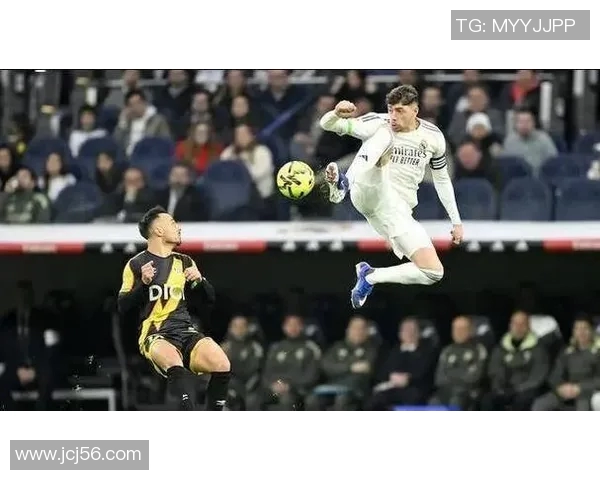 皇马2-1逆转胜赫塔菲,继续紧追巴萨争夺联赛冠军 皇马2-1逆转胜赫塔菲,继续紧追巴萨争夺联赛冠军